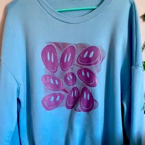 Blue graphic design sweatshirt
